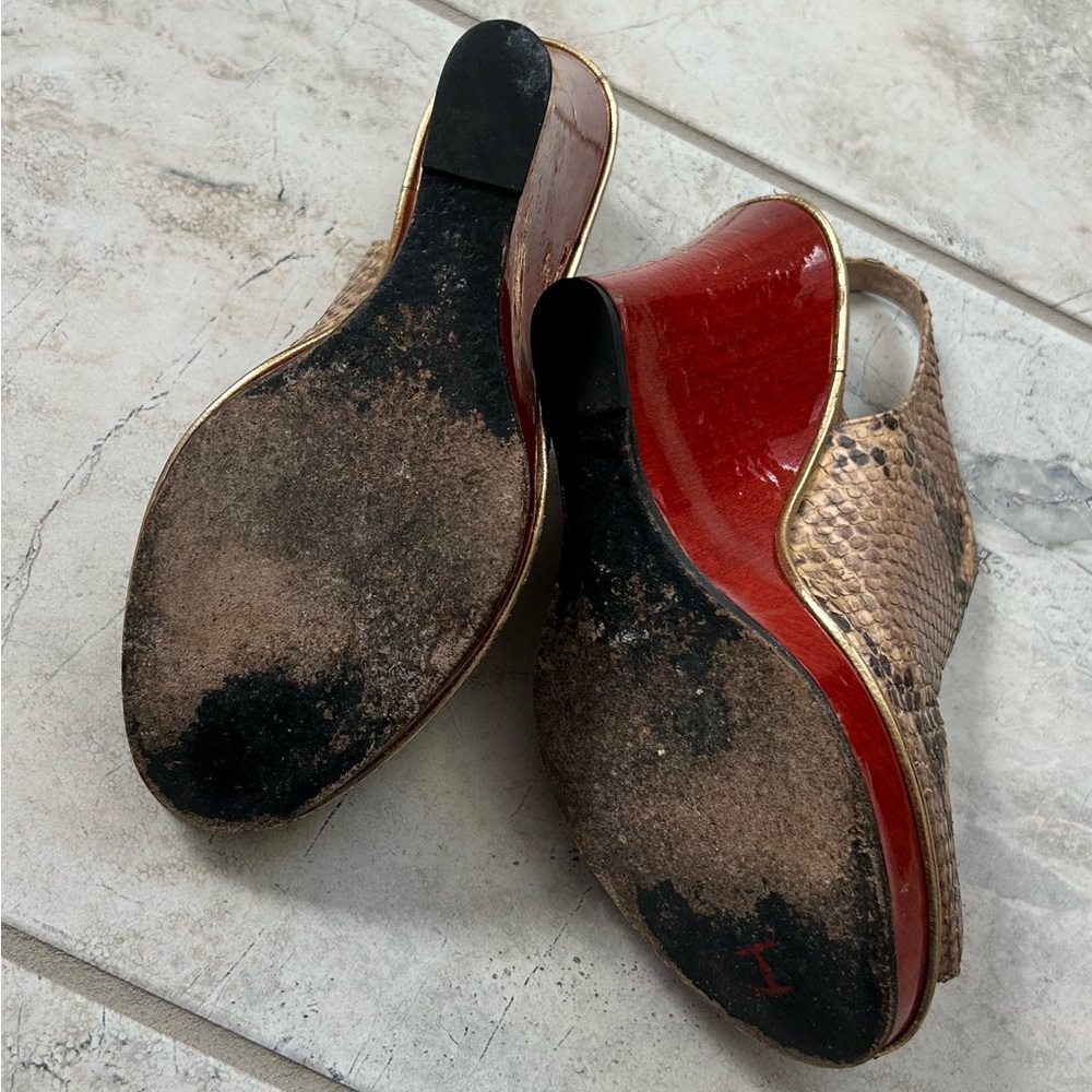 Dries Van Noten Python Snakeskin Sandals Platform Wedge Pumps Peep Toe
Size 39.5 - Picture 16 of 16